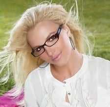 brittany_spears_in_glasses